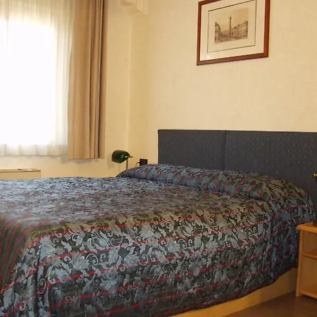 Leopoldo Hotel
