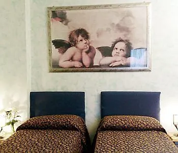 Leopoldo Hotel